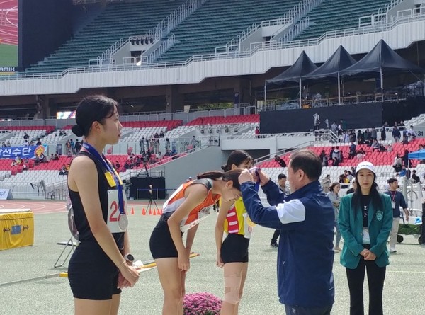 육상 5,000m, 로드레이스 10km에서 금메달 획득 2관왕 이유정선수(대전체육고) ⓒ 대전시교육청