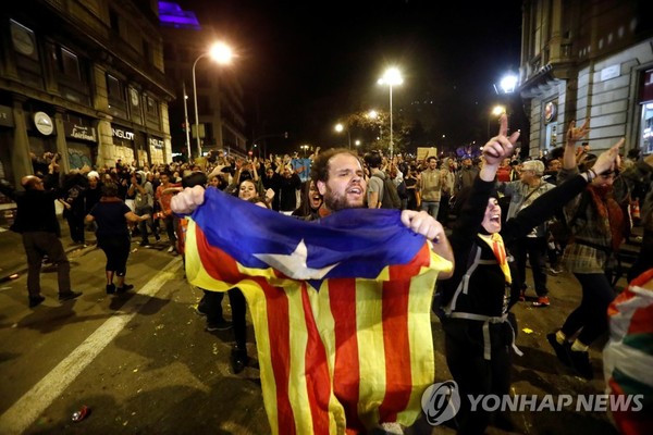 지난 20일 바르셀로나 시내의 분리독립 요구 집회 [로이터=연합뉴스]