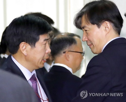 백원우 민주연구원 부원장이 김기현 전 울산시장에 대한 비위 첩보를 박형철 전 반부패비서관에게 전달했다는 의혹과 관련해 28일 "단순 이첩한 것 이상이 아니다"라고 밝혔다.