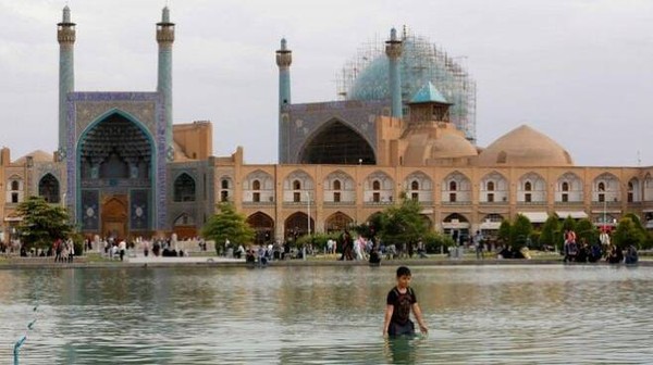 이란의 유네스코 세계유산 가운데 하나인 이스파한의 나크시-에 자한 광장. 사진/연합뉴스