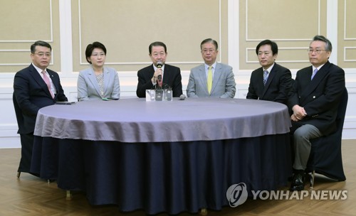 바른미래당대표자격으로 발언하는 박주선 대통합개혁위원장
