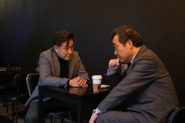 이남재 예비후보와 이낙연 전 총리는 최근 서울 한 카페에서 만나, 광주지역의 현안에 대해서 이야기를 나눴다./ⓒ이남재 예비후보 사무소