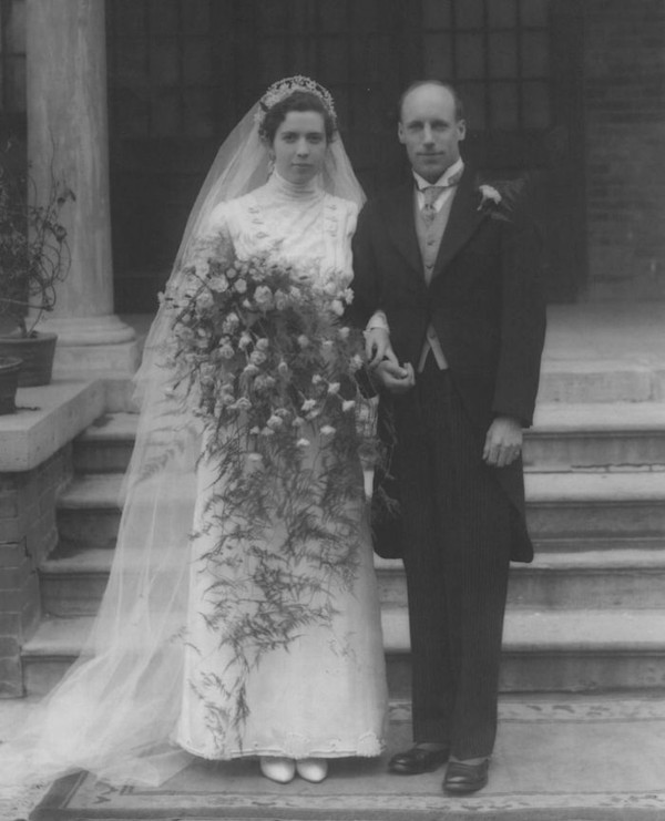 1934년, 플로렌스와 결혼한 에릭은 아내와 함께 계속 중국 선교에 헌신한다.
