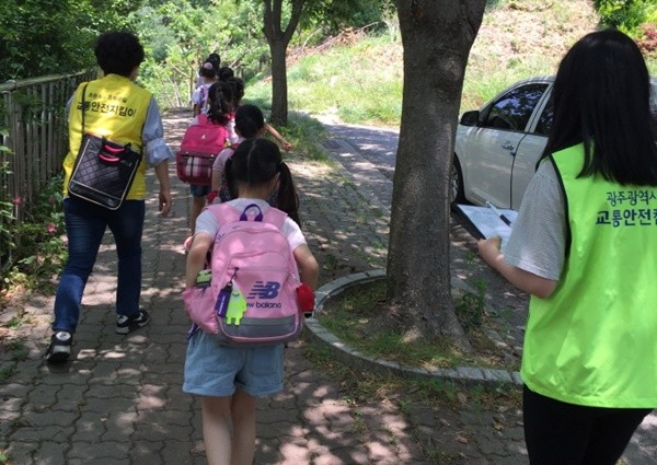 광주 남구 진제초교 등하굣길 주변 안전성 점검