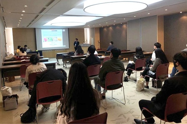 순창군은 지난 21일부터 23일까지 열린 ‘2020년 한국식품영양과학회 국제학술대회’에 ‘발효식초와 기능성’ 이라는 주제로 발표에 참가했다./ⓒ순창군