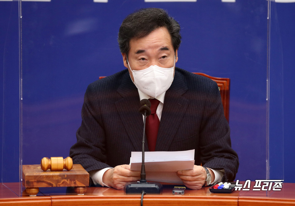 이낙연 더불어민주당 대표가 6일 서울 여의도 국회에서 열린 최고위원회의에서 발언하고 있다.  Ⓒ연합뉴스