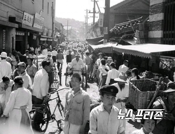1954년대 서울 종로시내의 모습ⓒ국가기록원