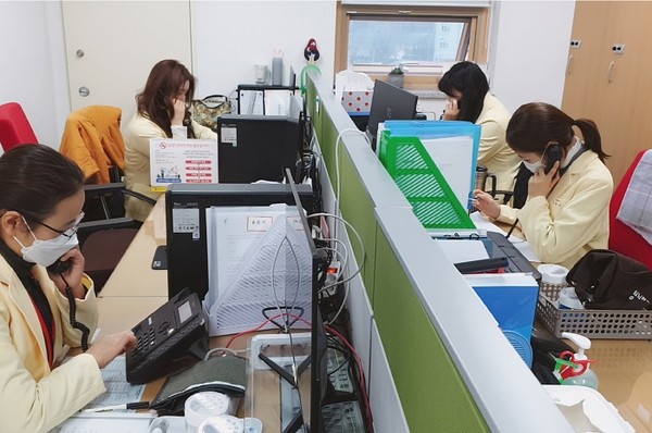 전북 순창군이 취약계층을 대상으로 겨울철 건강관리를 위해 전화와 문자를 통한 비대면 건강관리를 제공하고 있다./ⓒ순창군