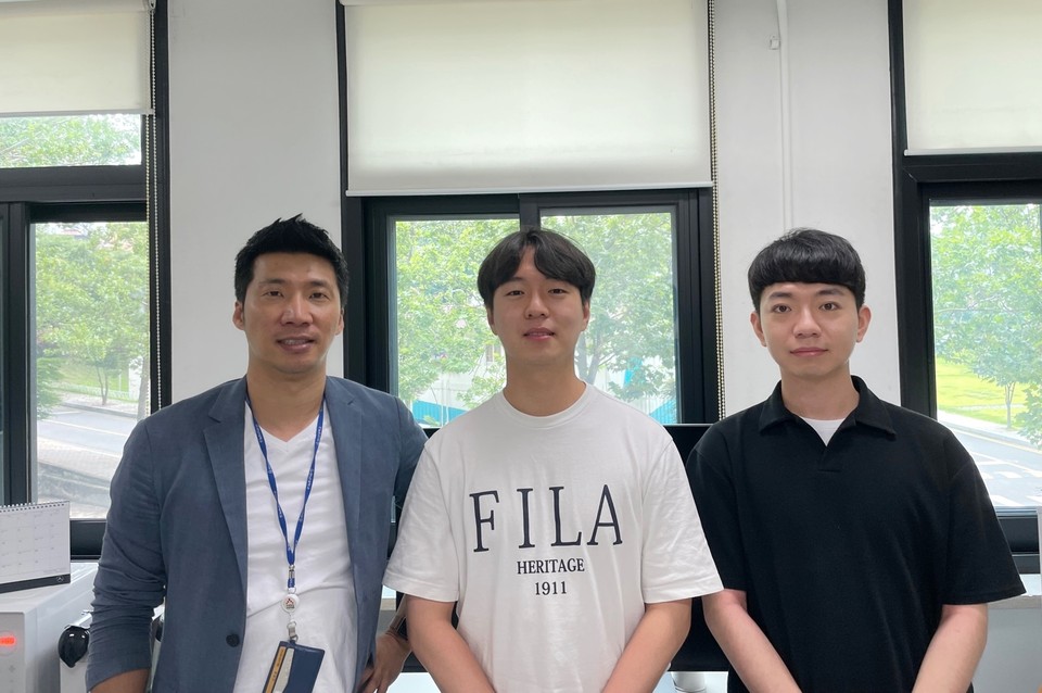 한남대학교 빅데이터융합과정을 이수한 학생들이 대전시가 주최한 ‘2021 빅데이터 분석 및 아이디어 공모전’에서 최우수상을 수상했다./ⓒ한남대학교
