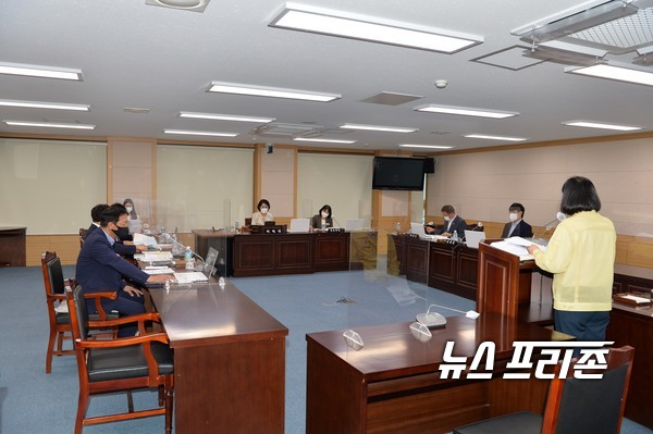 제302회 임시회(본회의, 위원회) 모습 / © 김영만 기자