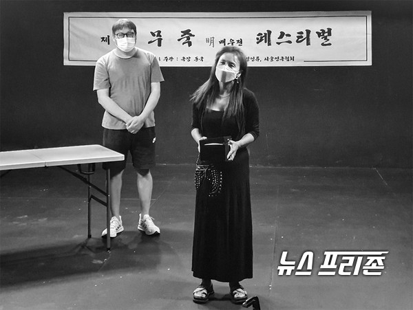 '연기상'을 수상한 "허스토리"의 김나윤 배우 /(제공=극장 동국)