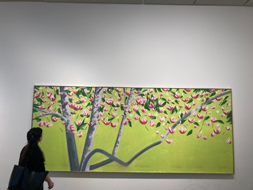 리안갤러리 15주년 기념전에 전시된 알렉스 카츠의 '매그놀리아' (사진=연합뉴스)