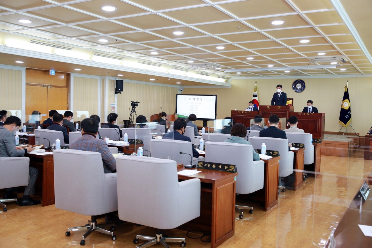 [아산=뉴스프리존]충남 아산시의회는 25일 오전 제233회 임시회 6차 본회의를 시작했다(사진=김형태 기자).
