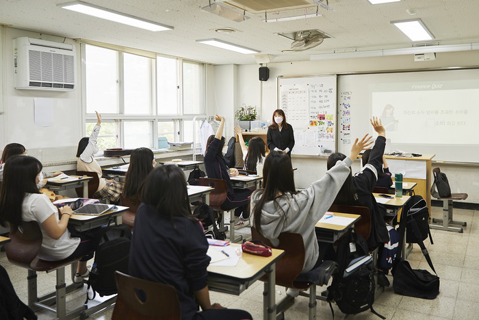 지난 18일 현대캐피탈은 인천해송고등학교에서 1사1교 금융교육을 진행했다. (사진=현대캐피탈)