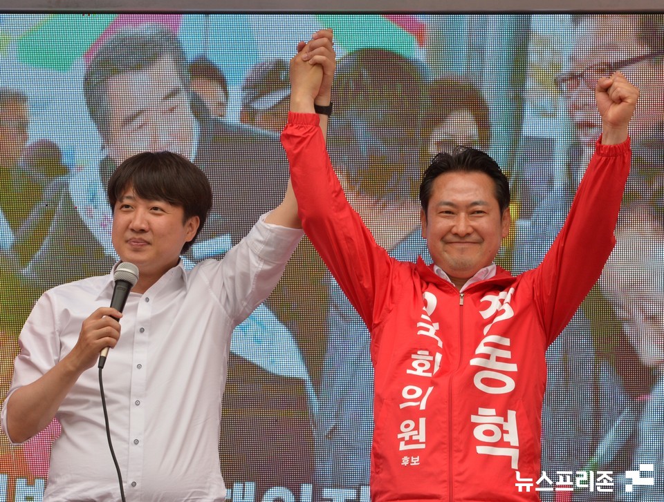 (왼쪽부터) 이준석 국민의힘 대표, 장동혁 보령·서천 국회의원 보궐선거 후보.(사진=박성민기자)