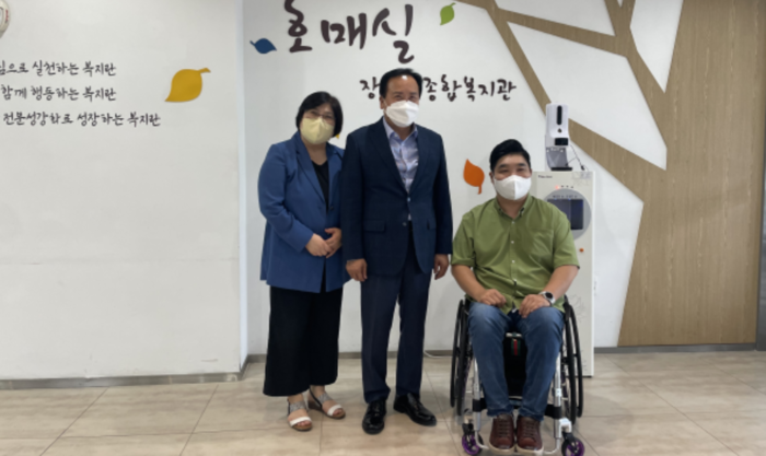 이권재 오산시장은  2일 수원시 호매실 장애인종합복지관과 장애인복지센터를 방문했다.(사진=오산시)