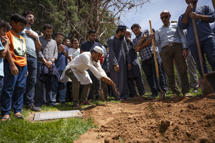 뉴멕시코주 앨버커키에서 살해당한 무슬림 남성 무함마드 아프잘 후사인의 장례식[AP/앨버커키저널=연합뉴스]