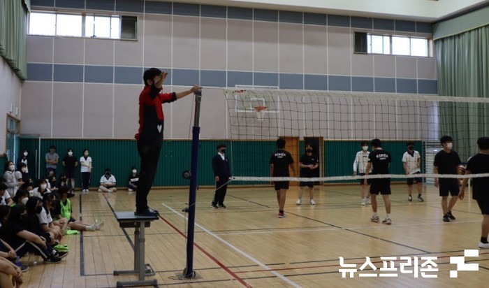 진주 A중학교의 체육대회. 사진은 기사와 관련 없음(학교 홈페이지 사진 캡처)