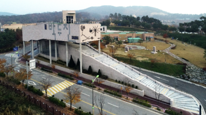 안성시 박두진문학관은 2022년 안성맞춤 남사당 바우덕이 축제 기간 동안 문학체험 부스를 운영한다.(사진=안성시)