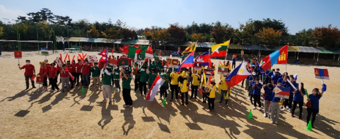 화성시가 외국인주민과 함께하는 ‘어깨동무 명랑 운동회’ 를 23일 하길중학교 운동장에서 개최했다.(사진=화성시)