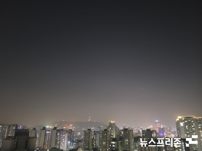 사진: 서울을 비롯해 전국 대부분 지역이 미세먼지 비상저감조치가 발령중이다. ⓒ뉴스프리존