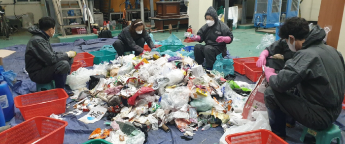 안성시는 오는 30일부터 시민추진단 8명을 구성해 지역특성에 따른 생활쓰레기 성상조사를 추진한다.(사진=안성시)