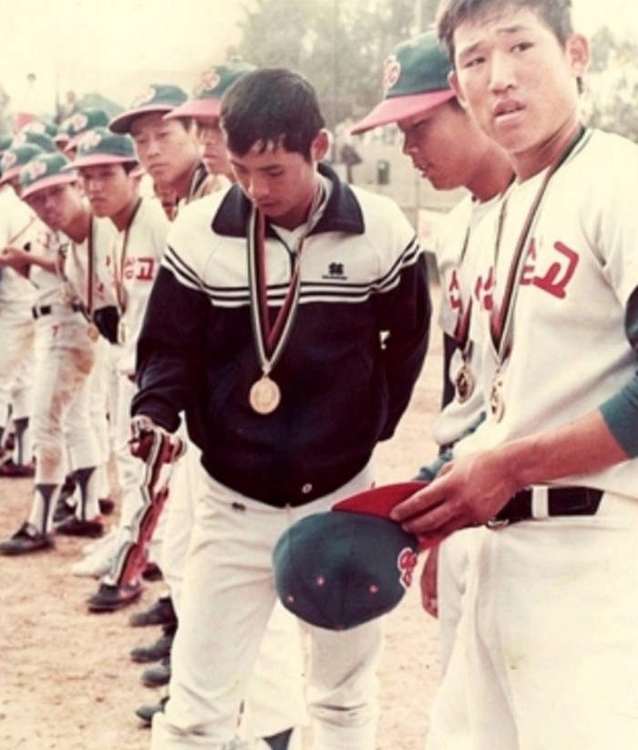 1983년 전국체전을 차지한 군산상고 투수 박찬홍과 조계현(우측)