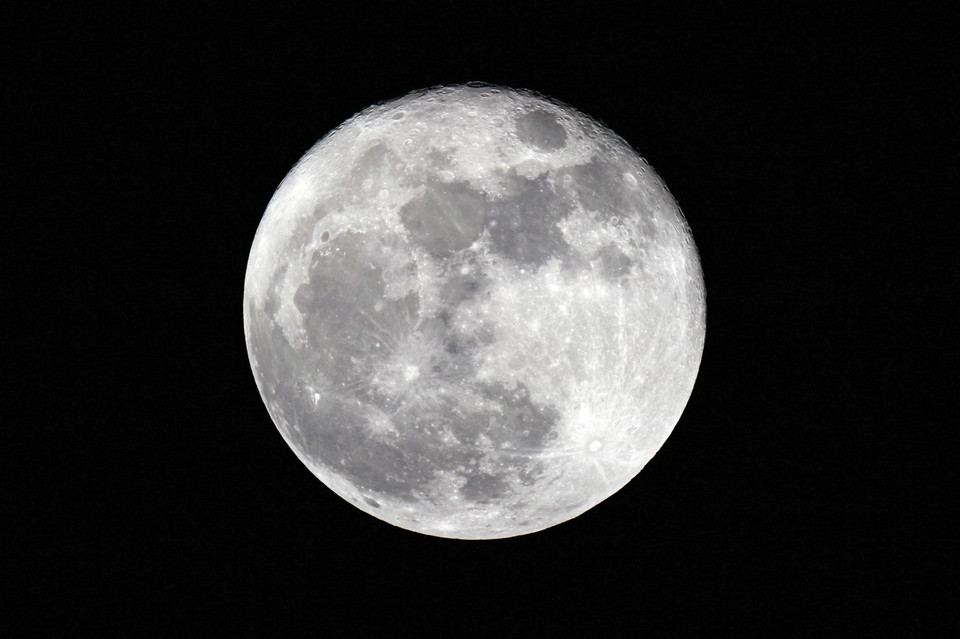 홍대용과학관서 직접 촬영한 보름달(사진=천안시).