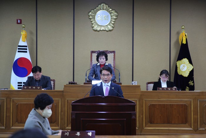 김진태 의원 5분 자유발언 모습.(사진=하동군)