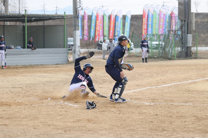 ‘의령군수기 전국중학교 야구대회’ 경기 장면.(사진=의령군)