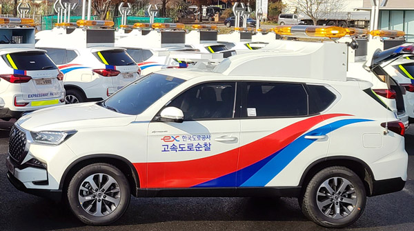 ​​​​​​​한국도로공사의 안전 순찰차량으로 공급되는 '올 뉴 렉스턴' (사진=쌍용자동차)