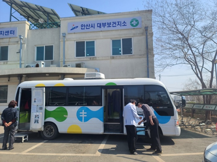안산시, 대부도 지역 주민 대상 이동 결핵검진 버스 첫 운영 (사진=안산시)
