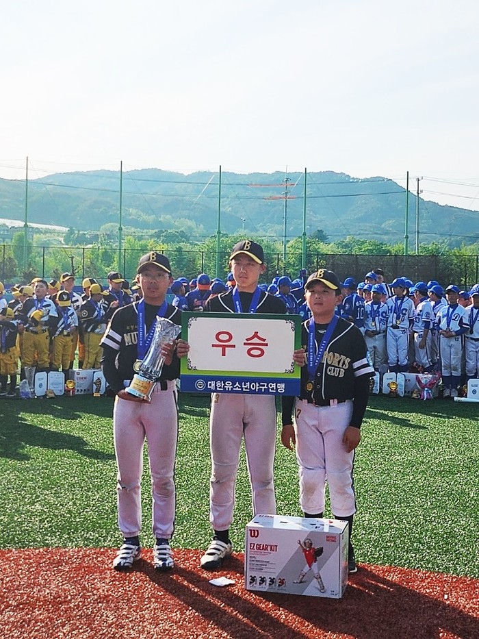 보령시 유소년야구선수단이 제10회 국토정중앙 양구 전국유소년 야구대회에서 8전 전승을 차지했다.(사진= 보령시체육회)