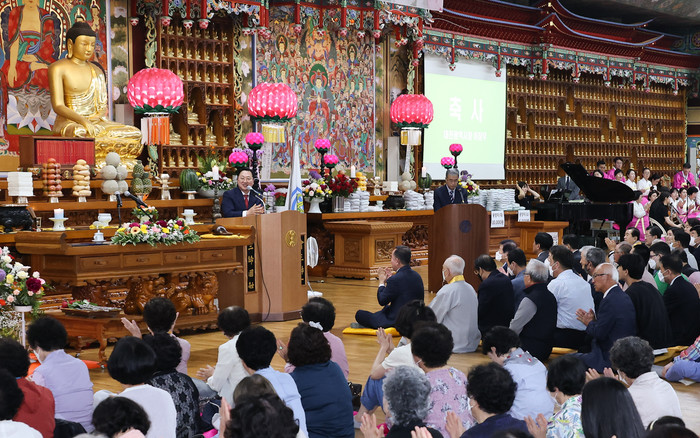 이장우 대전시장은 지난 27일 부처님 오신 날을 기념해 유성구 계산동 광수사에서 열린 봉축법요식 행사에 참석했다.(사진=대전시)