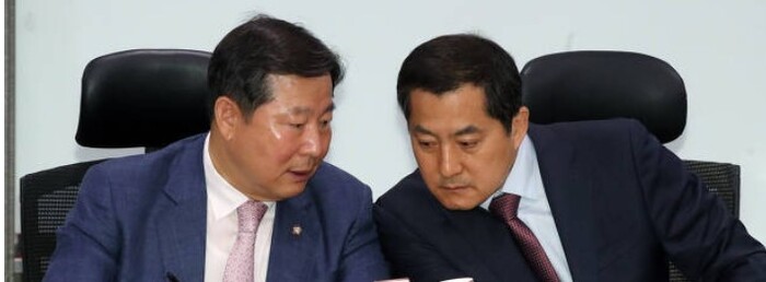 이철규 국민의힘 사무총장과 박대출 정책위의장. 연합뉴스