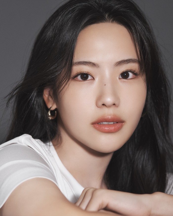 조아람, 새 프로필 공개...‘순백+시크+도회’ - 뉴스프리존