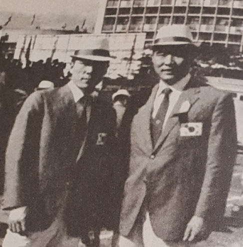 49회 체전서 은과 금을 합작한 박형석 박형춘 형제복서(우측)