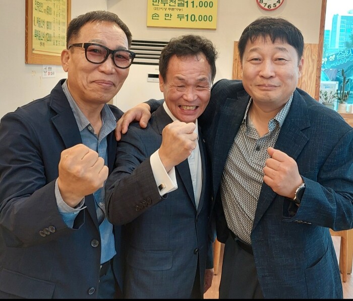 스틸랜드 프로모션 임광빈회장 장정구챔프 주갑성 (주)대청주조 대표(우측)