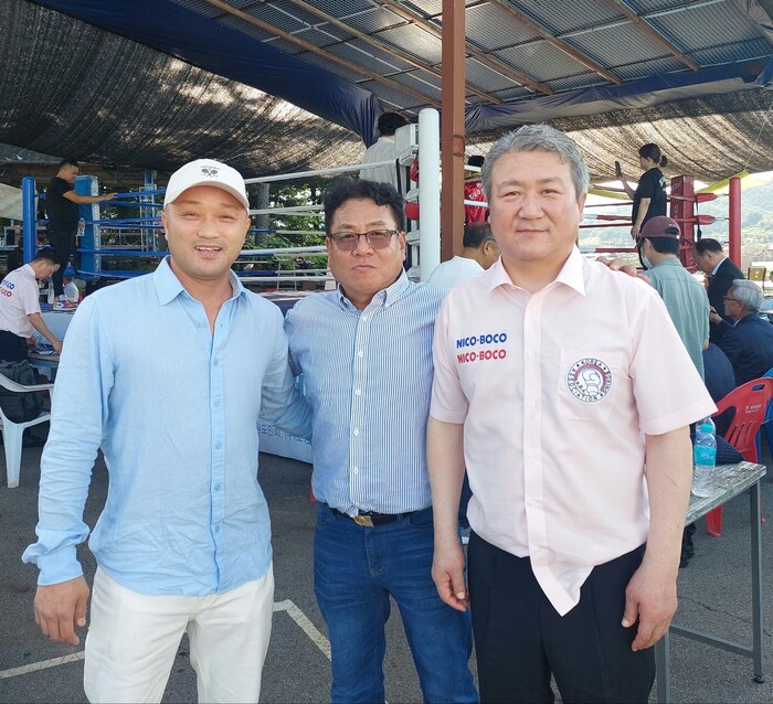 곽대영 관장 유창덕 검사부장 권만득 심판위원장(우측)