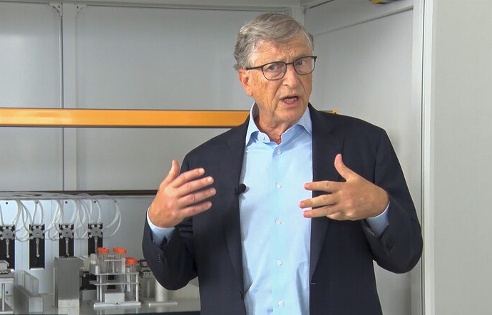 빌 게이츠는 2023년 10월 8일(현지시간) 세네갈 다카르 파스퇴르 연구소에서 언론을 만났다. (사진=펑파이뉴스)