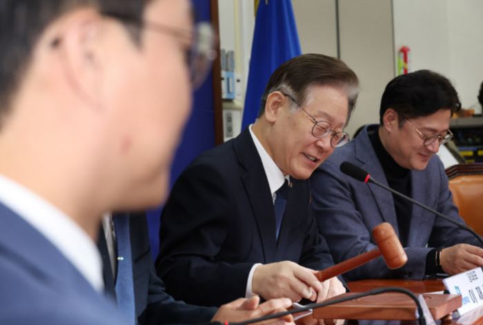 이재명 더불어민주당 대표가 23일 국회에서 열린 최고위원회의에서 모두 발언을 하고 있다.(사진=연합뉴스)