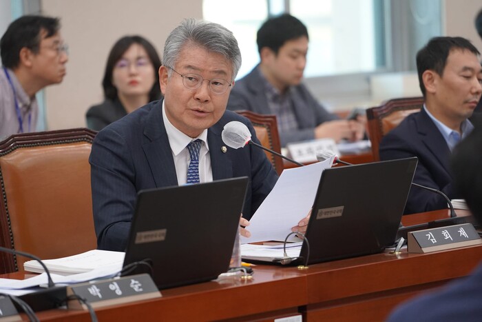 김회재 의원 국정감사 질의 모습. (사진=의원실)