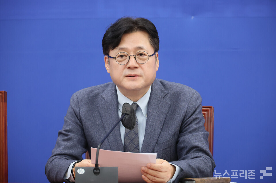 홍익표 더불어민주당 원내대표가 23일 서울 여의도 국회에서 열린 정책조정회의에서 발언하고 있다. (사진=연합뉴스)