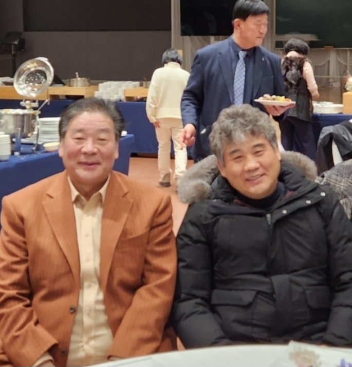 격투기 황제 이효필과 김용석사범(우측)