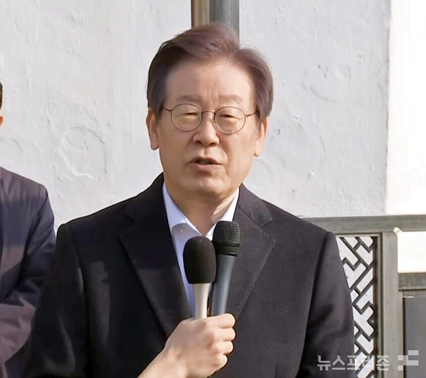 이재명 더불어민주당 대표가 10일 서울 종로구 서울대학교병원에서 퇴원하면서 입장을 밝히고 있다. (사진=김정현 기자)