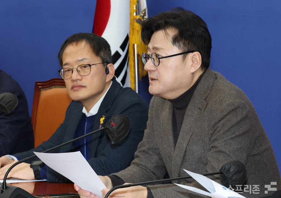 홍익표 더불어민주당 원내대표가 23일 서울 여의도 국회에서 열린 원내대책회의에서 발언하고 있다. (사진=연합뉴스)