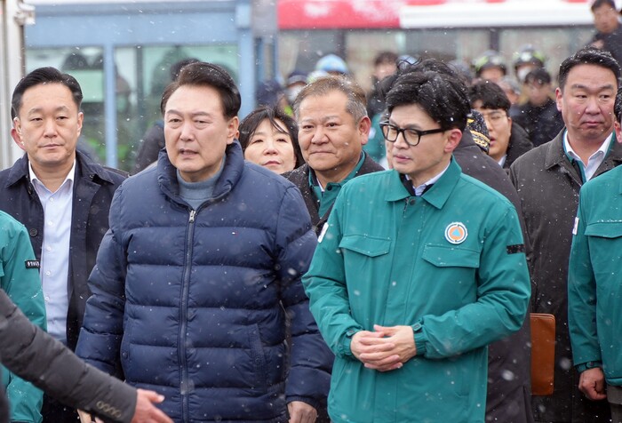 23일 충남 서천군 소재 서천특화시장 화재현장을 찾은 윤석열 대통령.(사진= 이진영 기자)