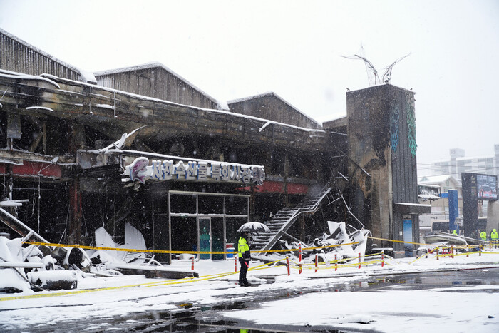 화재가 발생한 서천특화시장.(사진= 이진영 기자)
