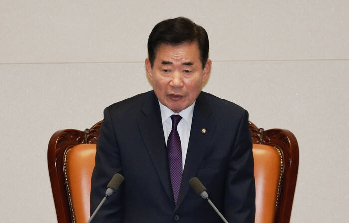 사진: 김진표 국회의장은 28일 4·10 총선 선거제와 관련, "위성정당은 국민에게 아주 내놓고 거짓말을 하는 선거"라고 지적했다.김 의장은 이날 KBS '일요진단 라이브'에 출연, '위성정당은 안 된다는 신념이 지금도 마찬가지인가'라는 질문에 이같이 답했다.