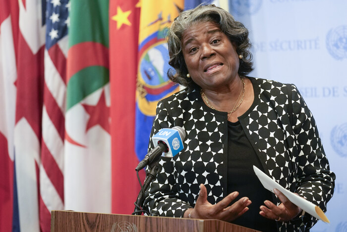 린다 토머스 그린필드 유엔 주재 미국 대사가 20일(현지시간) 거부권 행사에 대해 기자들에게 설명하고 있다. (사진=AP, 연합뉴스)